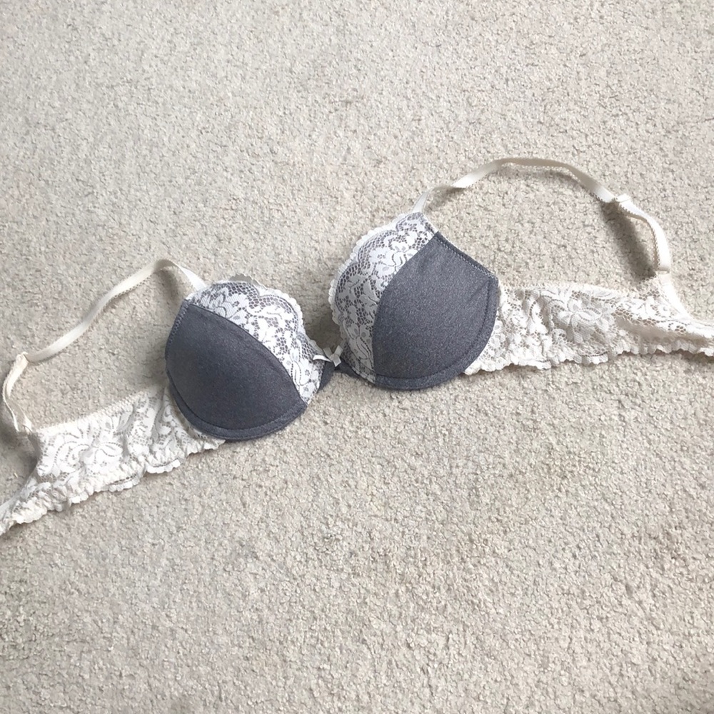 Apt 9 bra